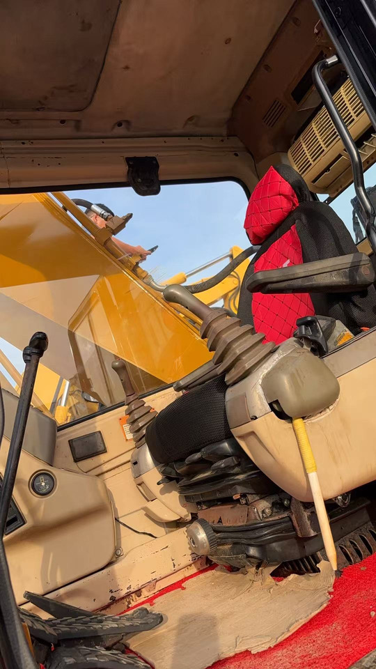 CAT 320BL 320CL 320D2L - Ερπυστριοφόρος εκσκαφέας: φωτογραφία 2 CAT 320BL 320CL 320D2L - Ερπυστριοφόρος εκσκαφέας: φωτογραφία 2