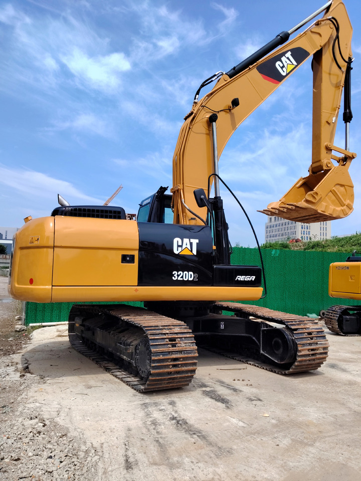 CAT 320D2 WITH CAT C7.1 ENGINE - Ερπυστριοφόρος εκσκαφέας: φωτογραφία 2 CAT 320D2 WITH CAT C7.1 ENGINE - Ερπυστριοφόρος εκσκαφέας: φωτογραφία 2
