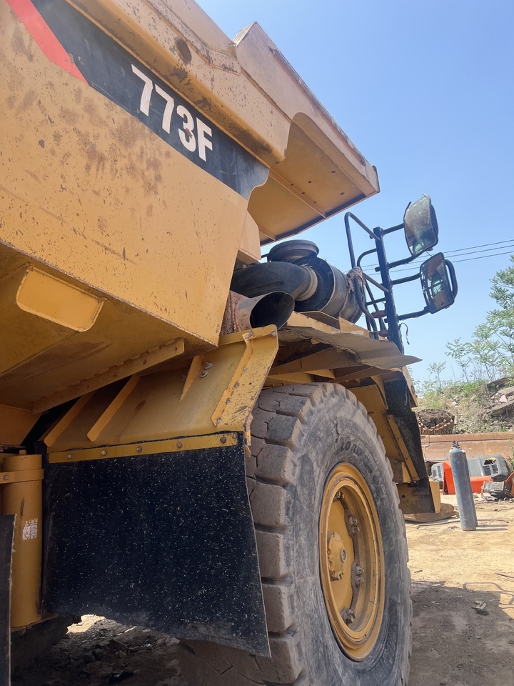 CAT 773F 45 TON ROCK TRUCK - Ανατρεπόμενο όχημα μεταφοράς λατομικών υλικών: φωτογραφία 4 CAT 773F 45 TON ROCK TRUCK - Ανατρεπόμενο όχημα μεταφοράς λατομικών υλικών: φωτογραφία 4