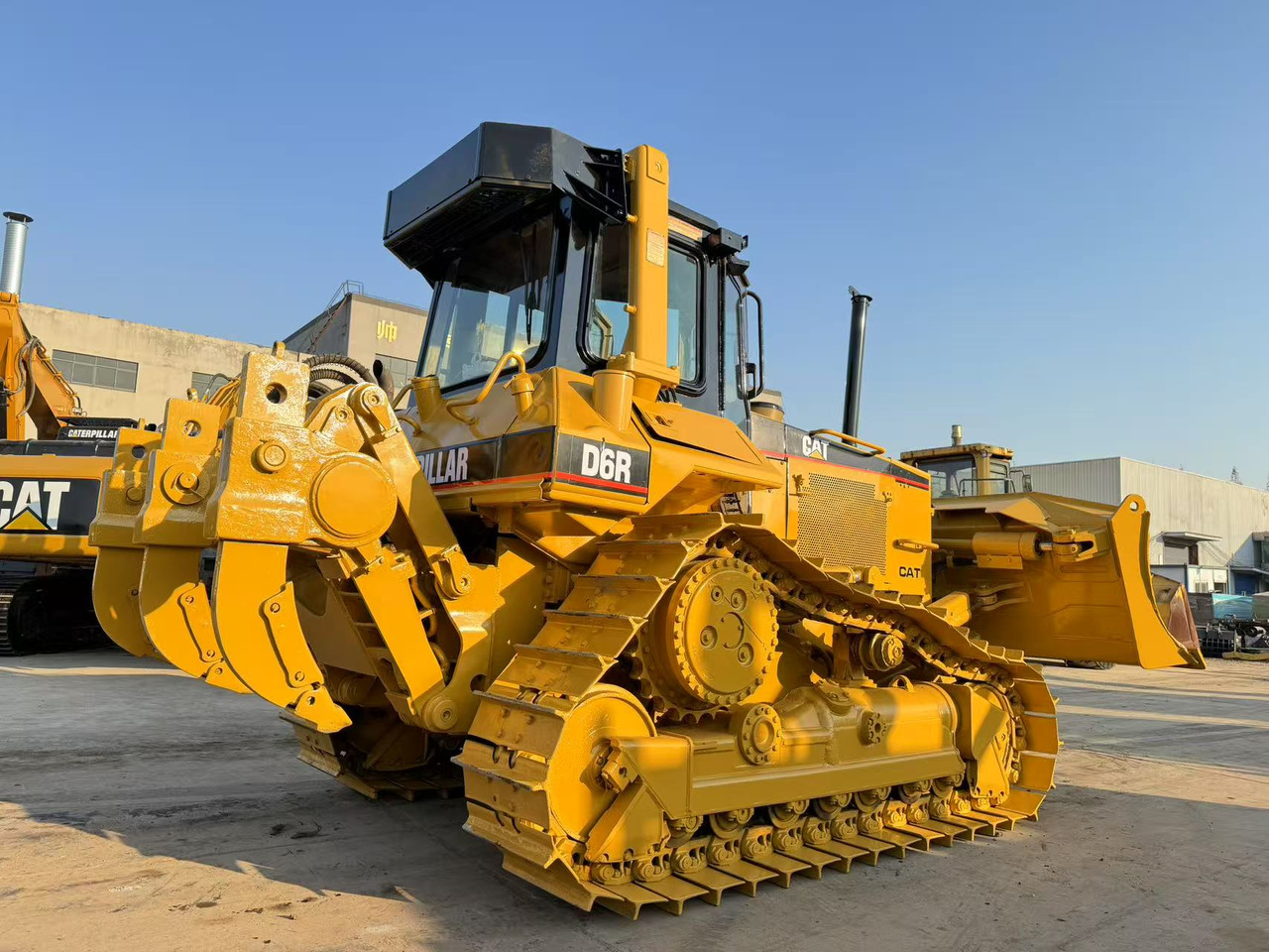 CATERPILLAR D6R - Μπουλντόζα: φωτογραφία 5 CATERPILLAR D6R - Μπουλντόζα: φωτογραφία 5