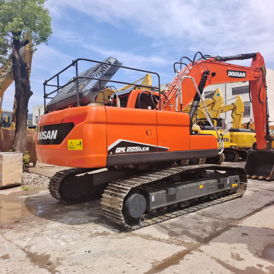 DOOSAN DX225LCA DX225 LC - 9C - Ερπυστριοφόρος εκσκαφέας: φωτογραφία 1 DOOSAN DX225LCA DX225 LC - 9C - Ερπυστριοφόρος εκσκαφέας: φωτογραφία 1