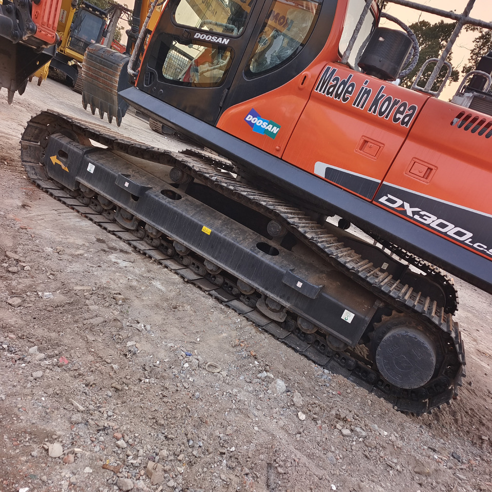 DOOSAN DX300LC-9C DX300LCA - Ερπυστριοφόρος εκσκαφέας: φωτογραφία 2 DOOSAN DX300LC-9C DX300LCA - Ερπυστριοφόρος εκσκαφέας: φωτογραφία 2