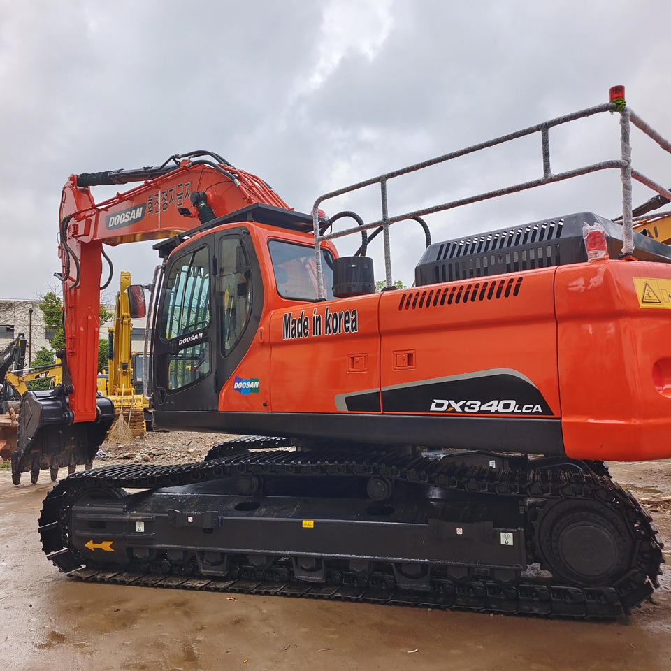 DOOSAN DX340 LCA DX 340 LC - 9C - Ερπυστριοφόρος εκσκαφέας: φωτογραφία 1 DOOSAN DX340 LCA DX 340 LC - 9C - Ερπυστριοφόρος εκσκαφέας: φωτογραφία 1