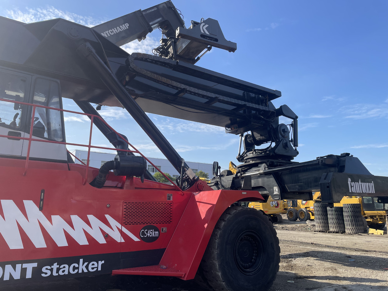 Reachstacker FANTUZZI CS 45 KMHD 45 TON CONTAINER REACH CRANE: φωτογραφία 33