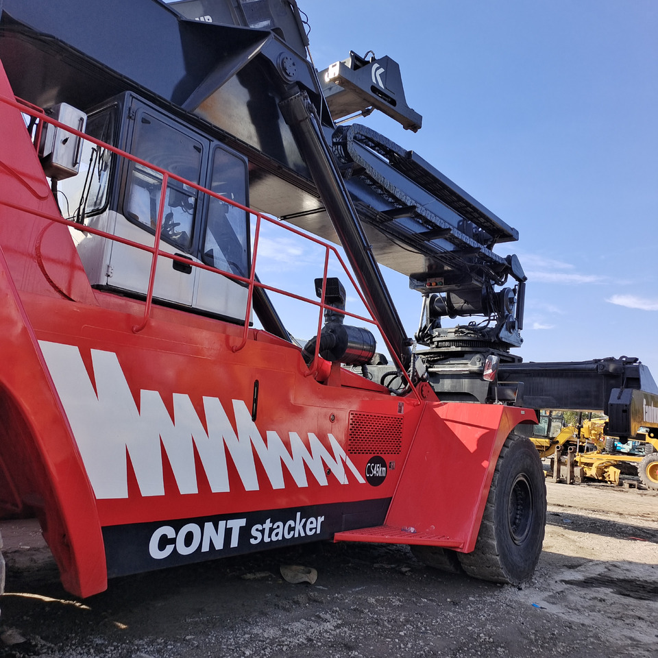 FANTUZZI CS45KMHD 45 TON - Reachstacker: φωτογραφία 1 FANTUZZI CS45KMHD 45 TON - Reachstacker: φωτογραφία 1
