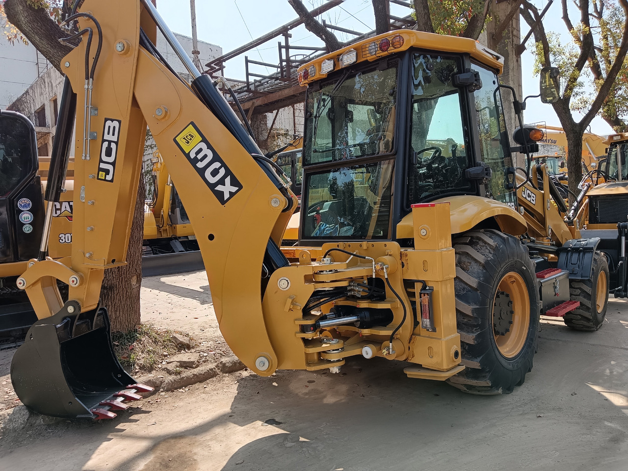 JCB 3CX BRAND NEW - Φορτωτής εκσκαφέας: φωτογραφία 1 JCB 3CX BRAND NEW - Φορτωτής εκσκαφέας: φωτογραφία 1