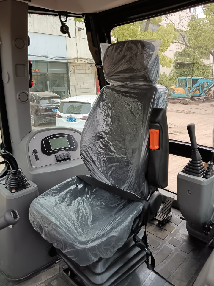 JCB 4CX 100% NEW - Φορτωτής εκσκαφέας: φωτογραφία 4 JCB 4CX 100% NEW - Φορτωτής εκσκαφέας: φωτογραφία 4