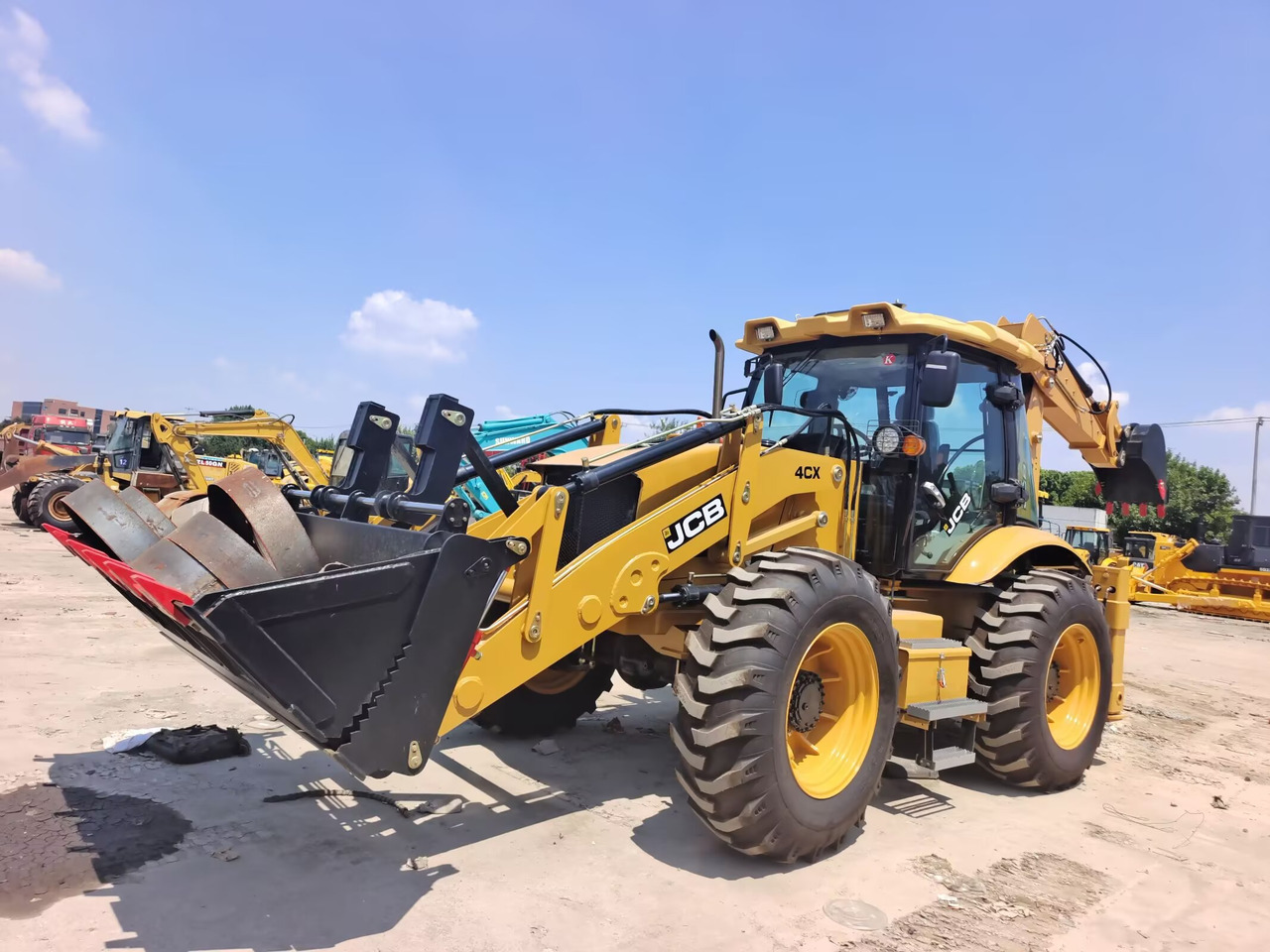 JCB 4CX BRAND NEW 4 BY 4 DRIVE - Φορτωτής εκσκαφέας: φωτογραφία 2 JCB 4CX BRAND NEW 4 BY 4 DRIVE - Φορτωτής εκσκαφέας: φωτογραφία 2