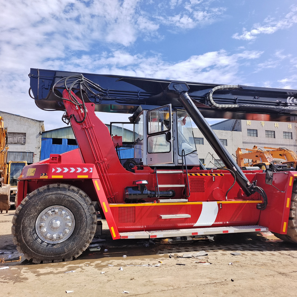 KALMAR DRF 450 - Reachstacker: φωτογραφία 1 KALMAR DRF 450 - Reachstacker: φωτογραφία 1
