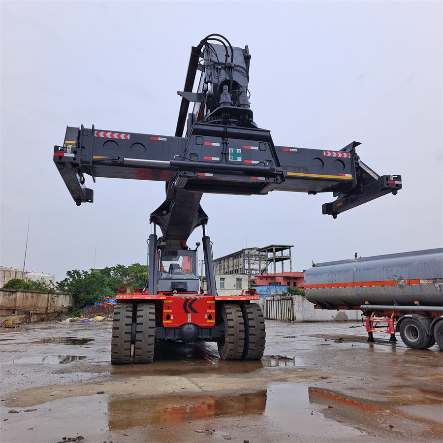 KALMAR DRF 450 - Reachstacker: φωτογραφία 2 KALMAR DRF 450 - Reachstacker: φωτογραφία 2