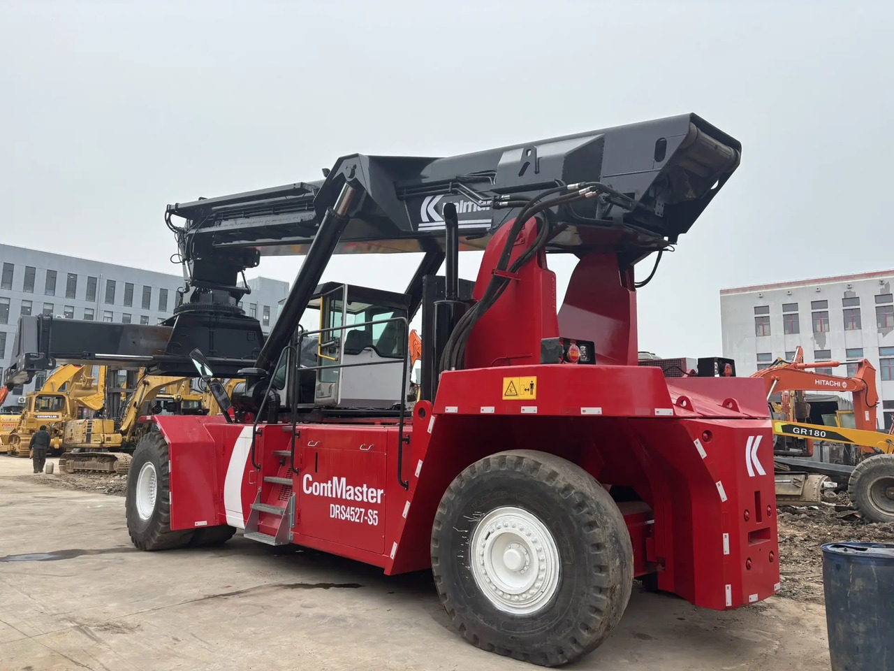 KALMAR DRS 4527 - S5 DRF450 DRT 450 45TON CONTAINER HANDLER - Reachstacker: φωτογραφία 3 KALMAR DRS 4527 - S5 DRF450 DRT 450 45TON CONTAINER HANDLER - Reachstacker: φωτογραφία 3