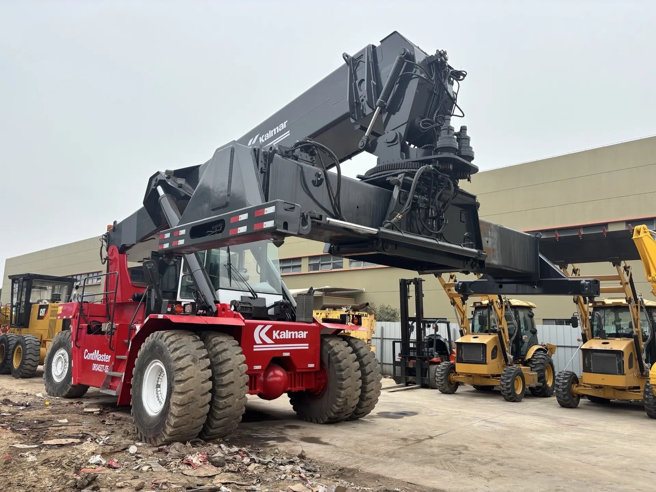 KALMAR DRS 4527 - S5 DRF450 DRT 450 45TON CONTAINER HANDLER - Reachstacker: φωτογραφία 2 KALMAR DRS 4527 - S5 DRF450 DRT 450 45TON CONTAINER HANDLER - Reachstacker: φωτογραφία 2
