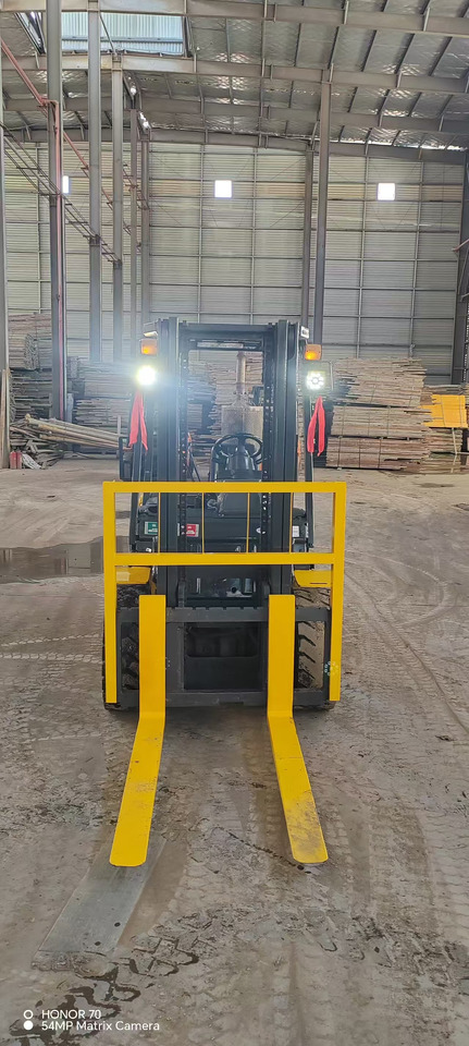KOMATSU FD 30 - Πετρελαιοκίνητο περονοφόρο: φωτογραφία 5 KOMATSU FD 30 - Πετρελαιοκίνητο περονοφόρο: φωτογραφία 5