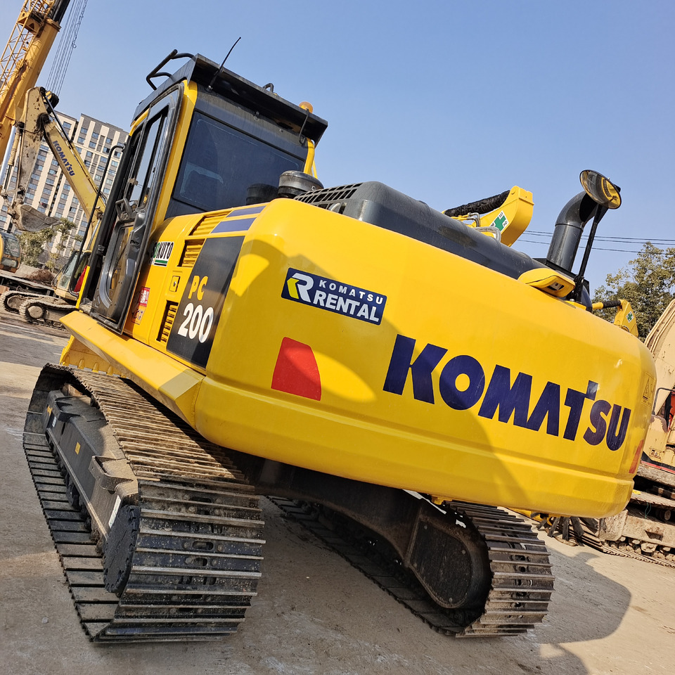 KOMATSU PC200-8 - Ερπυστριοφόρος εκσκαφέας: φωτογραφία 1 KOMATSU PC200-8 - Ερπυστριοφόρος εκσκαφέας: φωτογραφία 1