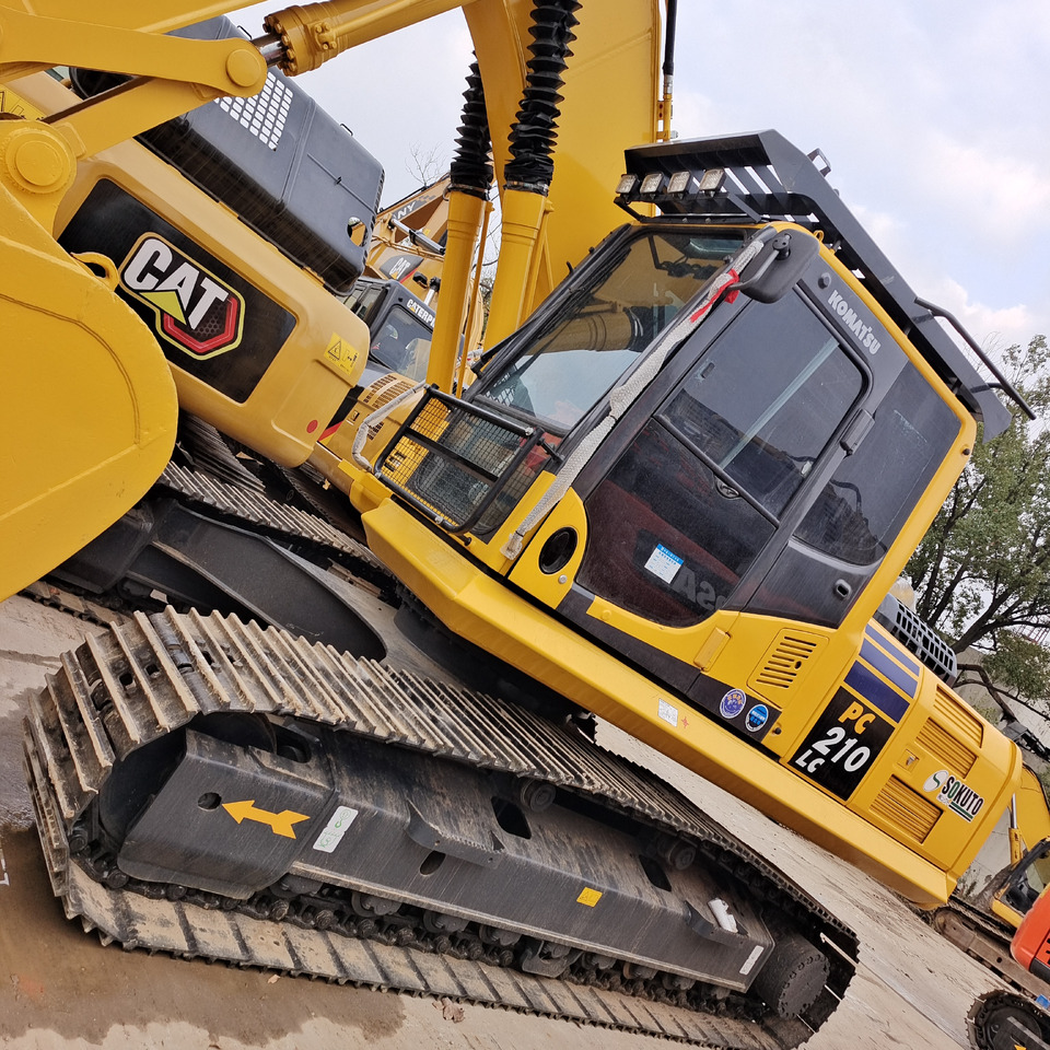 KOMATSU PC210LC-8 - Ερπυστριοφόρος εκσκαφέας: φωτογραφία 4 KOMATSU PC210LC-8 - Ερπυστριοφόρος εκσκαφέας: φωτογραφία 4