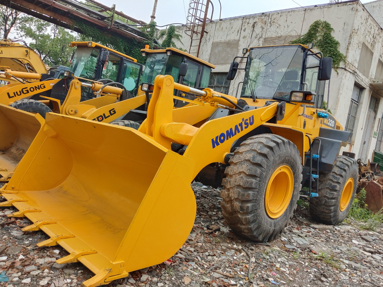 KOMATSU WA320 WA320-5 WA380 WA500 WA600 - Ελαστιχοφόρος φορτωτής: φωτογραφία 5 KOMATSU WA320 WA320-5 WA380 WA500 WA600 - Ελαστιχοφόρος φορτωτής: φωτογραφία 5