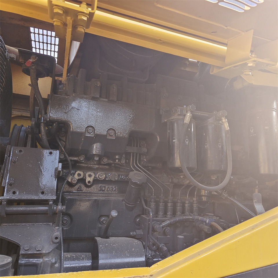 KOMATSU WA470 - Ελαστιχοφόρος φορτωτής: φωτογραφία 4 KOMATSU WA470 - Ελαστιχοφόρος φορτωτής: φωτογραφία 4