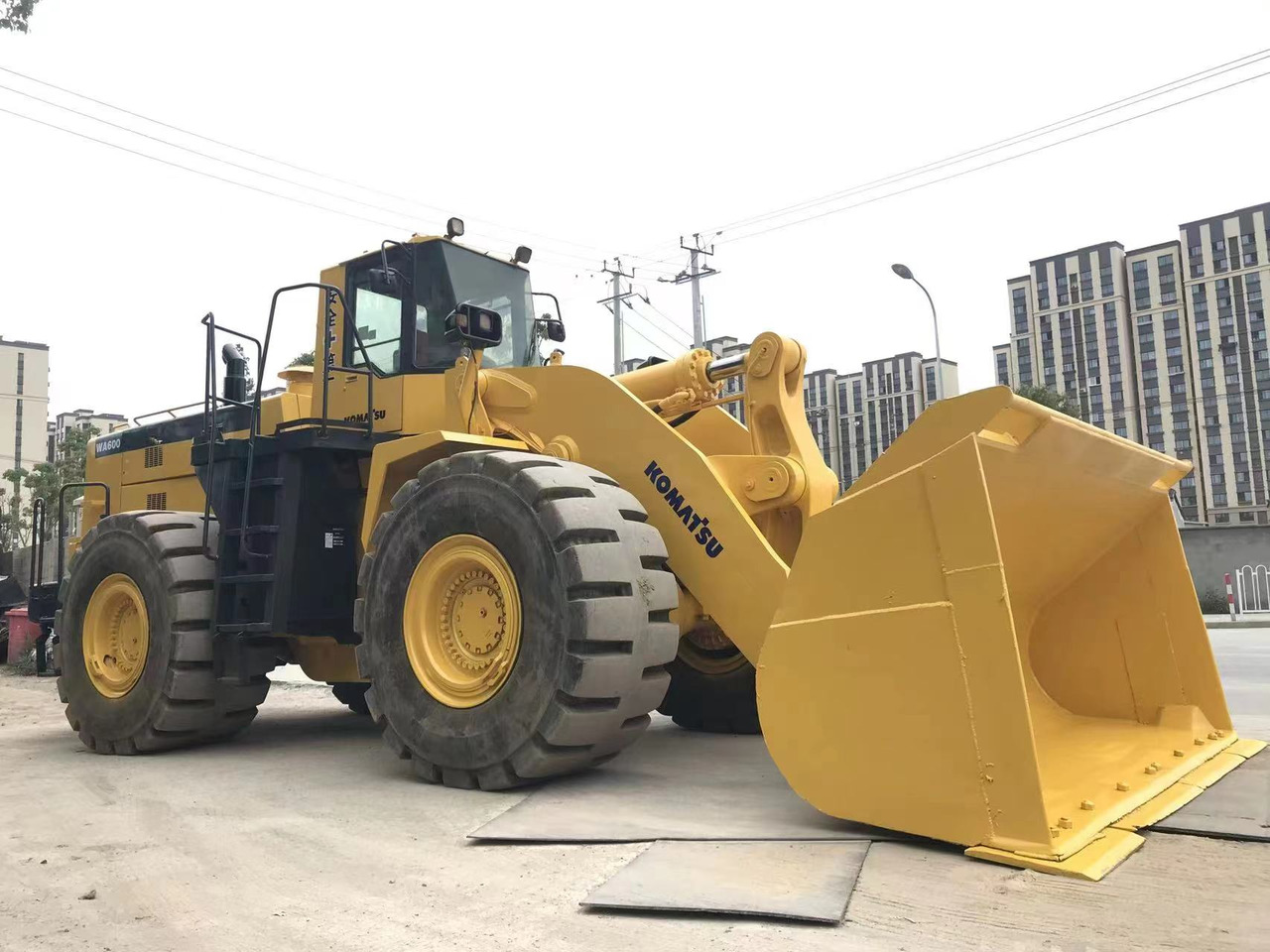 KOMATSU WA600-6 - Ελαστιχοφόρος φορτωτής: φωτογραφία 2 KOMATSU WA600-6 - Ελαστιχοφόρος φορτωτής: φωτογραφία 2