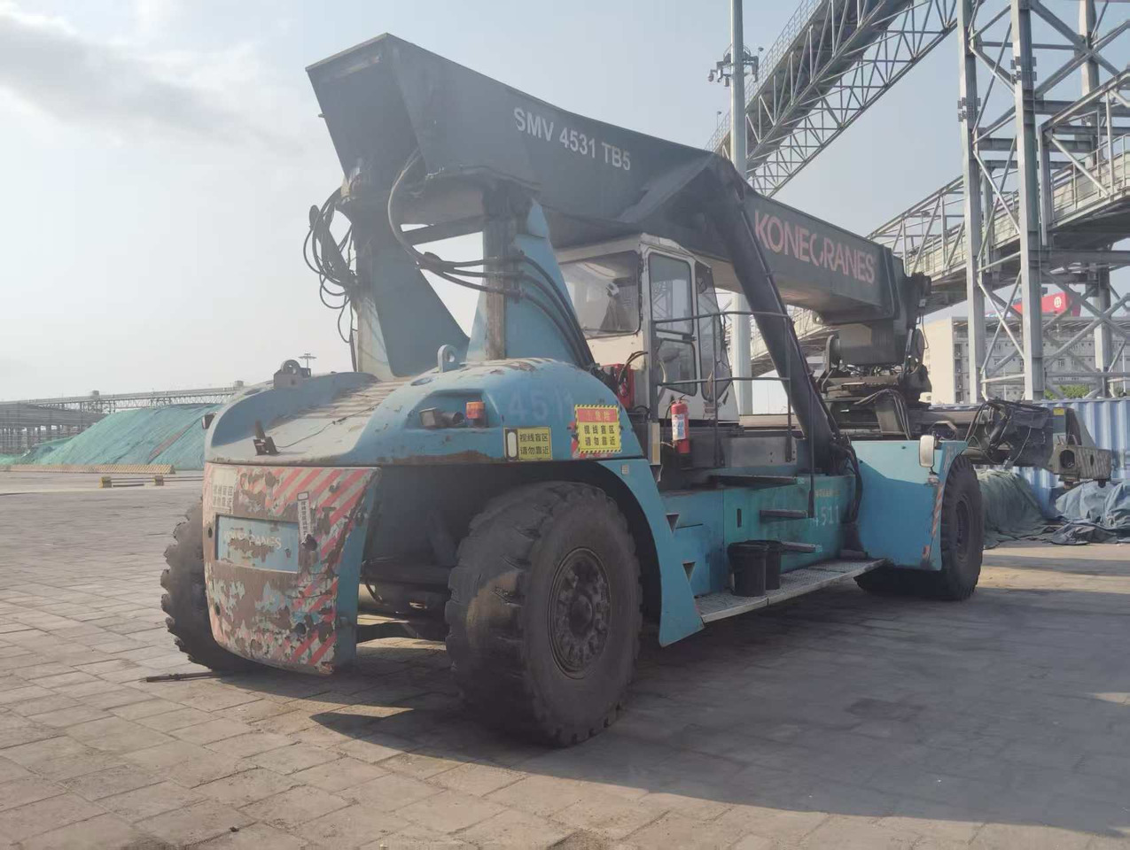 KONECRANES SMV 4531 TB5 45 TON CAPACITY - Reachstacker: φωτογραφία 2 KONECRANES SMV 4531 TB5 45 TON CAPACITY - Reachstacker: φωτογραφία 2
