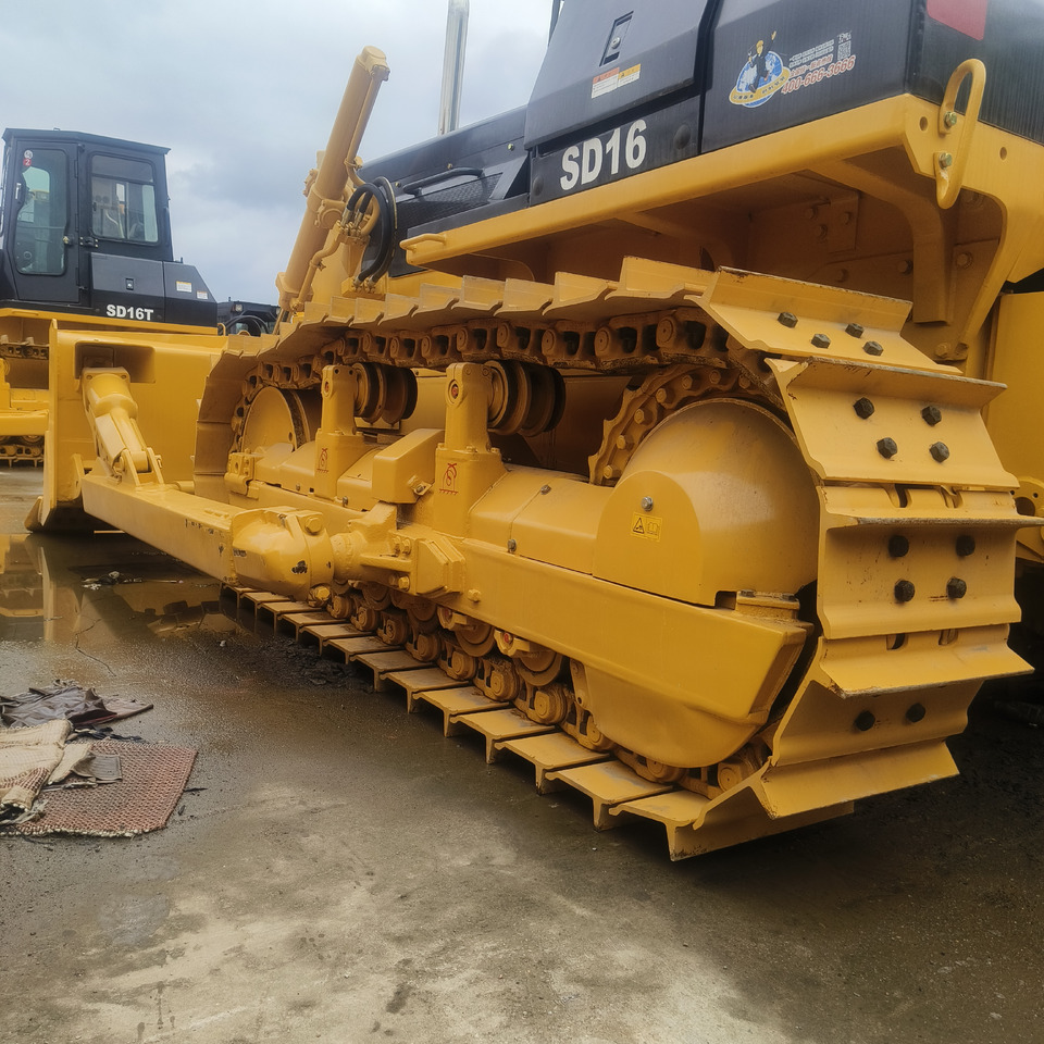 SHANTUI SD 16 WITH RIPPER - Μπουλντόζα: φωτογραφία 2 SHANTUI SD 16 WITH RIPPER - Μπουλντόζα: φωτογραφία 2
