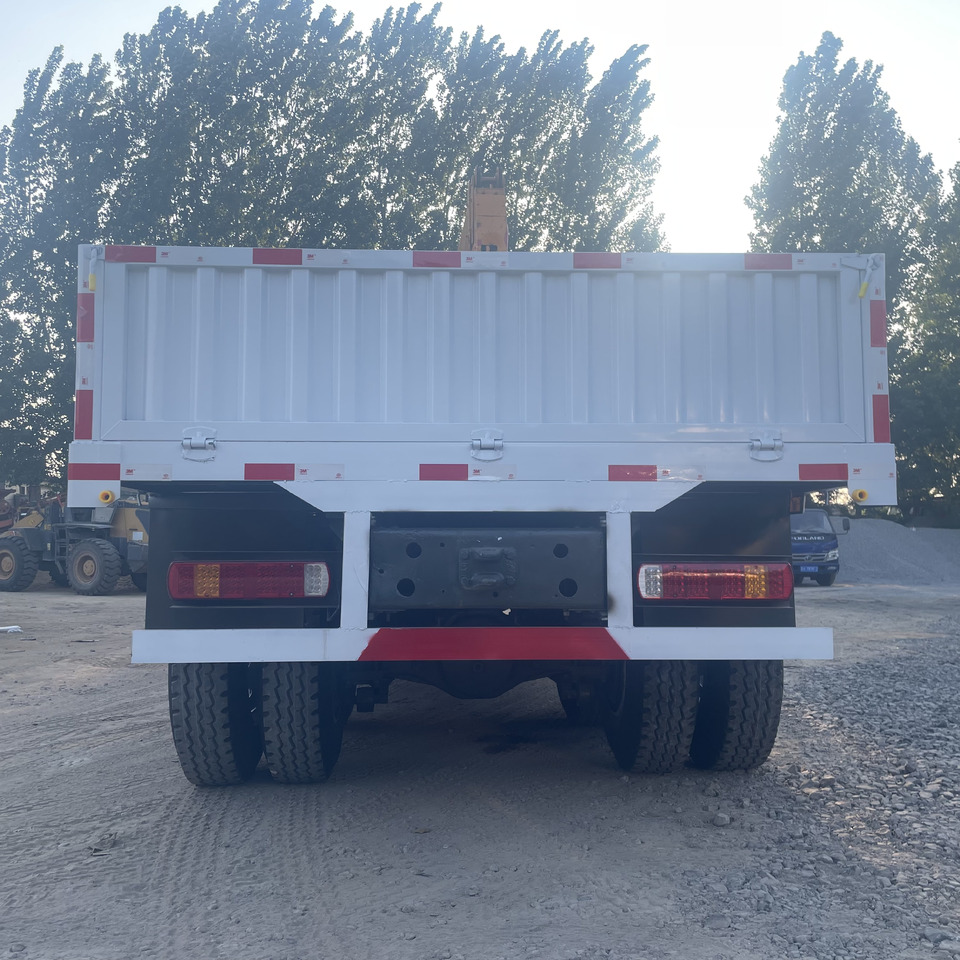 SINOTRUK 8-ton truck-mounted crane HOWO CNHTC - Φορτηγό με γερανό: φωτογραφία 4 SINOTRUK 8-ton truck-mounted crane HOWO CNHTC - Φορτηγό με γερανό: φωτογραφία 4