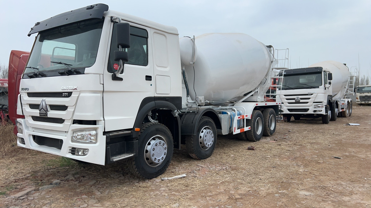 SINOTRUK HOWO 16 CBM CAPACITY - Μπετονιέρα φορτηγό: φωτογραφία 1 SINOTRUK HOWO 16 CBM CAPACITY - Μπετονιέρα φορτηγό: φωτογραφία 1