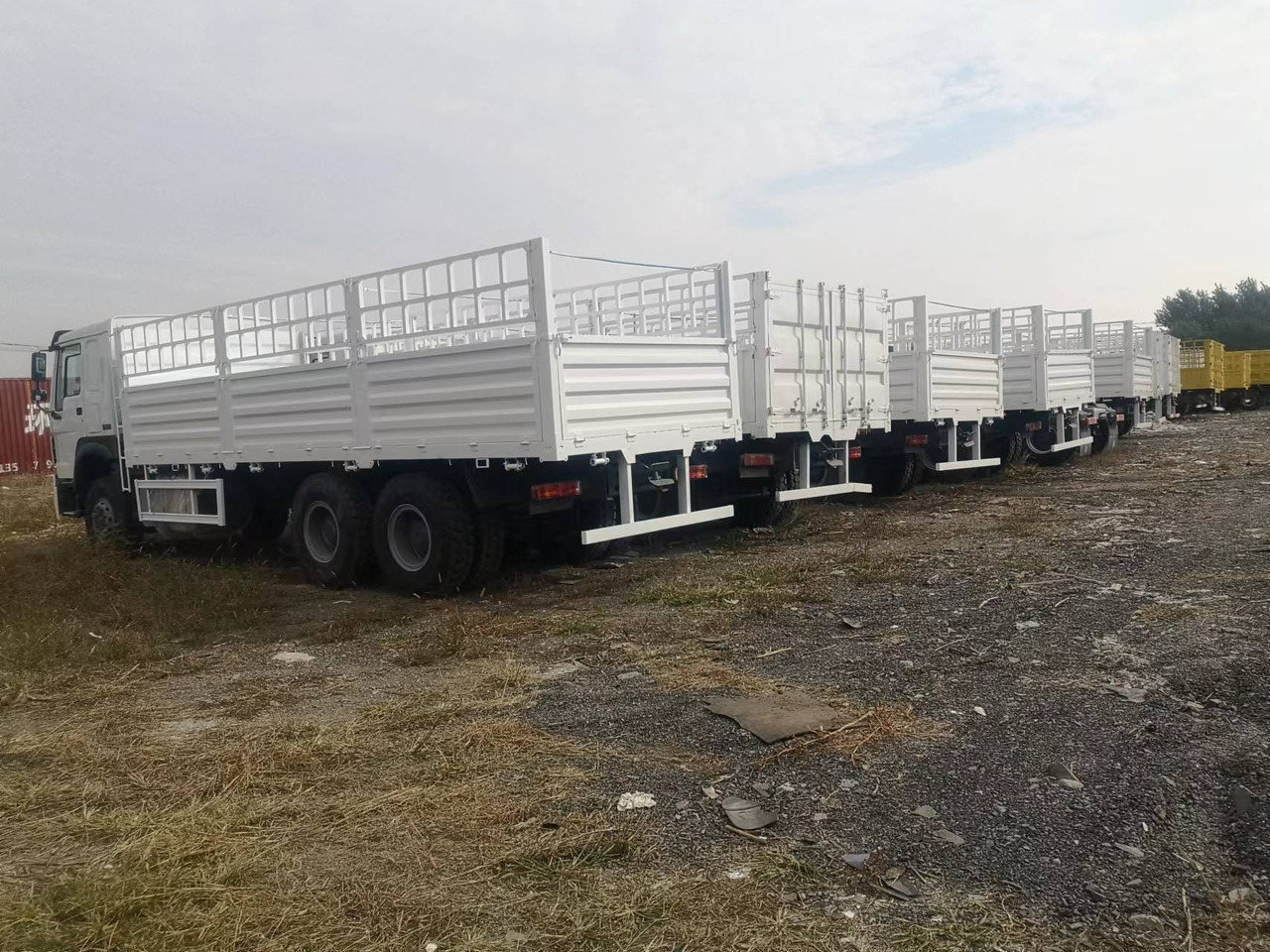 SINOTRUK HOWO FENCE LIVESTOCK TRUCK - Φορτηγό ανατρεπόμενο: φωτογραφία 2 SINOTRUK HOWO FENCE LIVESTOCK TRUCK - Φορτηγό ανατρεπόμενο: φωτογραφία 2