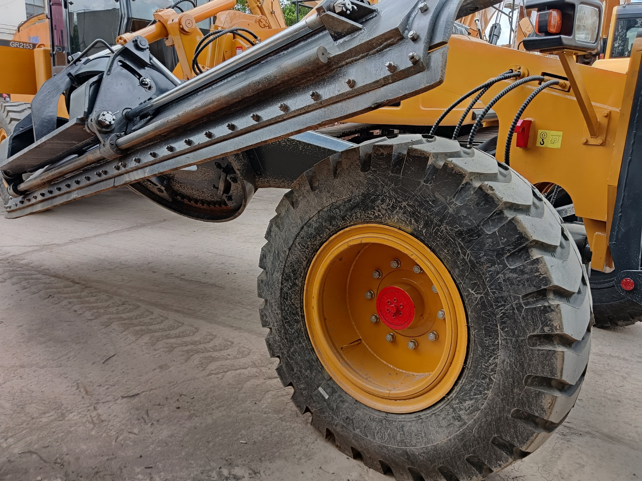 XCMG GR2153 WITH RIPPER AND TWO BLADES - Γκρέιντερ: φωτογραφία 4 XCMG GR2153 WITH RIPPER AND TWO BLADES - Γκρέιντερ: φωτογραφία 4