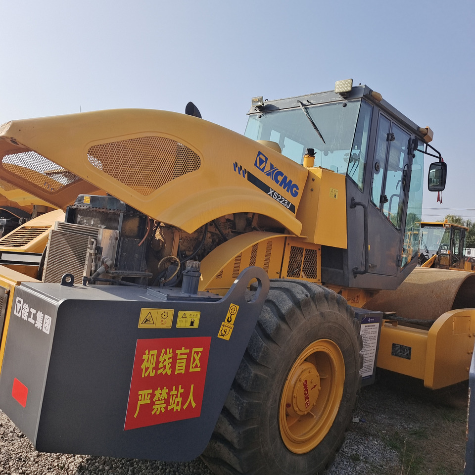XCMG XS 223J - Ασφαλτικός οδοστρωτήρας: φωτογραφία 4 XCMG XS 223J - Ασφαλτικός οδοστρωτήρας: φωτογραφία 4