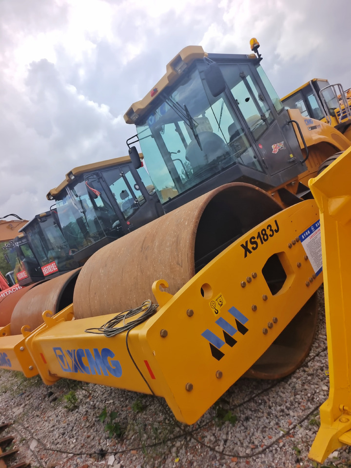 Ασφαλτικός οδοστρωτήρας XCMG XS183J: φωτογραφία 10