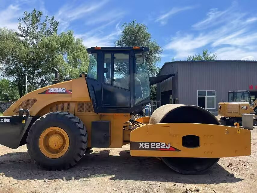 XCMG XS222J XS223J - Ελαστιχοφόρος φορτωτής: φωτογραφία 2 XCMG XS222J XS223J - Ελαστιχοφόρος φορτωτής: φωτογραφία 2