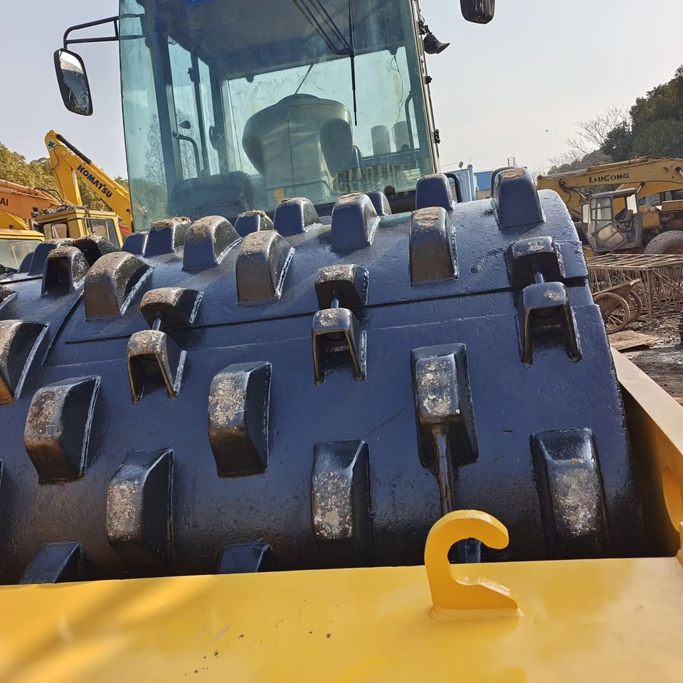 XCMG XS223J WITH SHEEP FOOT PAD - Ασφαλτικός οδοστρωτήρας: φωτογραφία 4 XCMG XS223J WITH SHEEP FOOT PAD - Ασφαλτικός οδοστρωτήρας: φωτογραφία 4