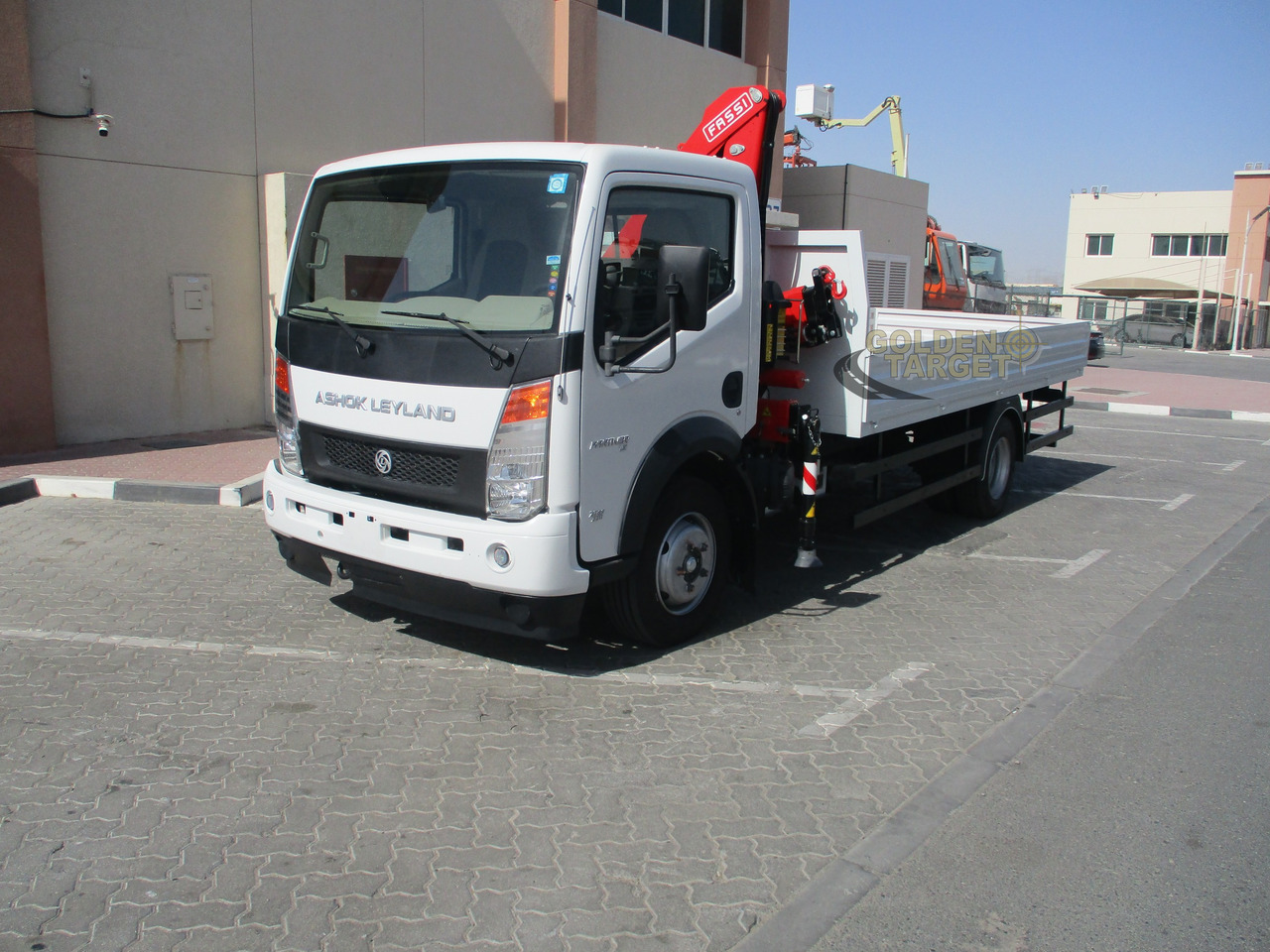 Ashok Leyland PARTNER LX 4x2 with Fassi F50A.022 Crane - Φορτηγό με γερανό: φωτογραφία 2 Ashok Leyland PARTNER LX 4x2 with Fassi F50A.022 Crane - Φορτηγό με γερανό: φωτογραφία 2