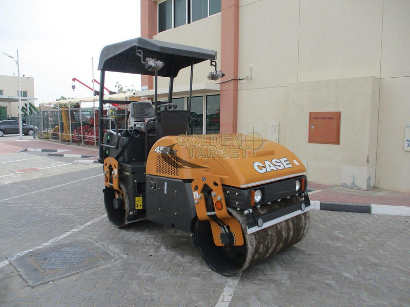 Case 450DX Tandem Roller - Φρεζοσβαρνα: φωτογραφία 1 Case 450DX Tandem Roller - Φρεζοσβαρνα: φωτογραφία 1