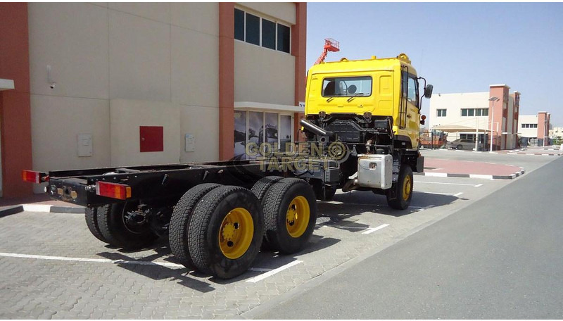 Nissan CZ4YL - Επικαθήμενο σασί: φωτογραφία 3 Nissan CZ4YL - Επικαθήμενο σασί: φωτογραφία 3