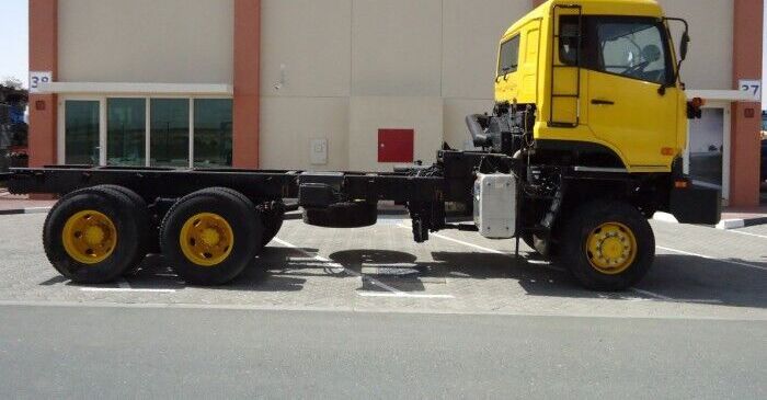 Nissan UD CZ4YL 6x6 Chassis Truck - Φορτηγό σασί: φωτογραφία 3 Nissan UD CZ4YL 6x6 Chassis Truck - Φορτηγό σασί: φωτογραφία 3