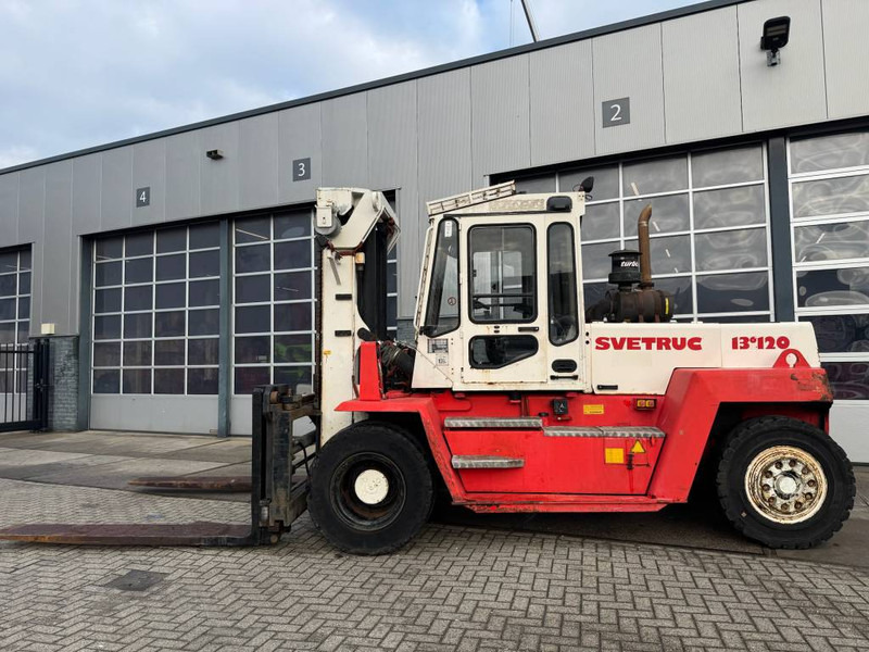 Svetruck 13,6- 1200 - Πετρελαιοκίνητο περονοφόρο: φωτογραφία 3 Svetruck 13,6- 1200 - Πετρελαιοκίνητο περονοφόρο: φωτογραφία 3