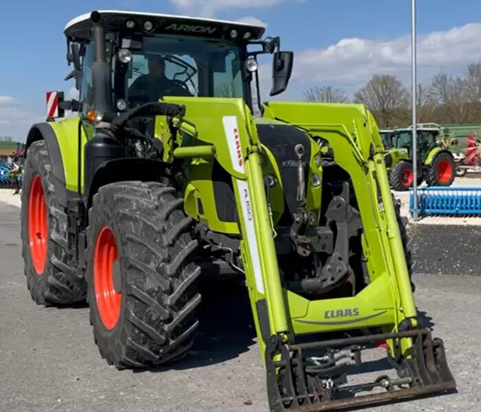 Claas Arion 650 - Τρακτέρ: φωτογραφία 1 Claas Arion 650 - Τρακτέρ: φωτογραφία 1