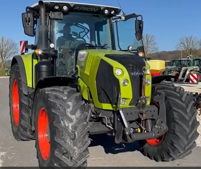 Claas Arion 650 - Τρακτέρ: φωτογραφία 1 Claas Arion 650 - Τρακτέρ: φωτογραφία 1