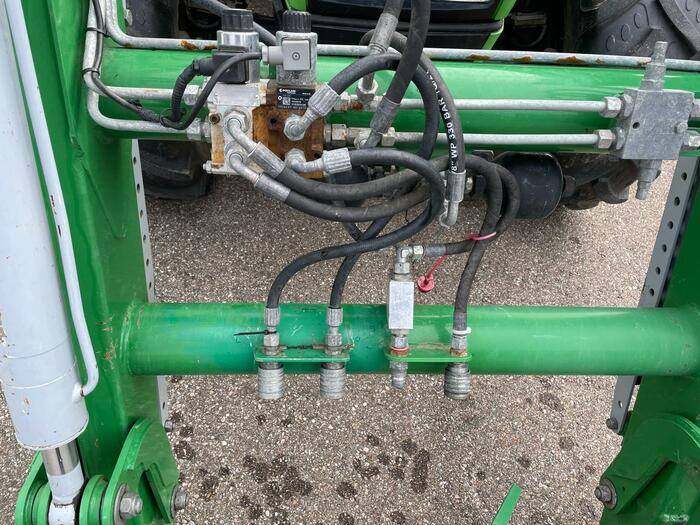 Deutz-Fahr Agroplus 420 - Τρακτέρ: φωτογραφία 5 Deutz-Fahr Agroplus 420 - Τρακτέρ: φωτογραφία 5
