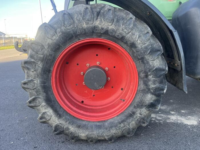 Fendt 711 Vario - Τρακτέρ: φωτογραφία 3 Fendt 711 Vario - Τρακτέρ: φωτογραφία 3