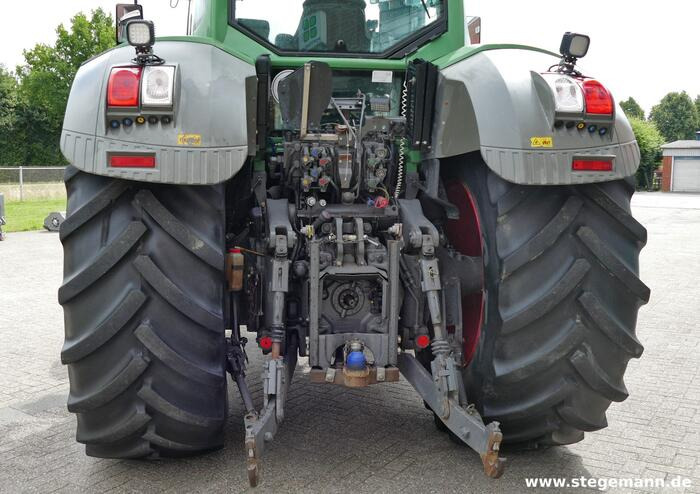 Fendt 826 Vario - Τρακτέρ: φωτογραφία 4 Fendt 826 Vario - Τρακτέρ: φωτογραφία 4