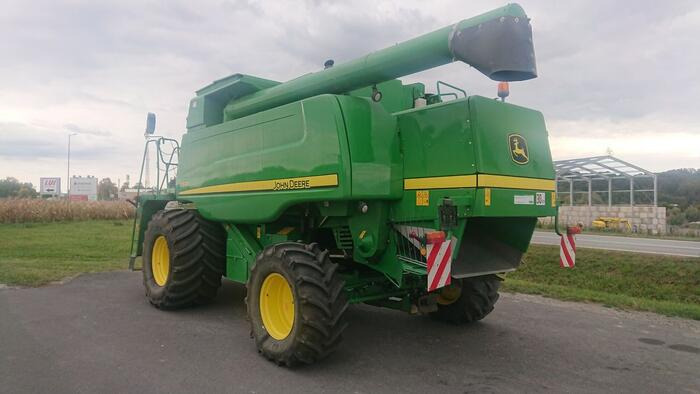 Θεριζοαλωνιστική μηχανή John Deere C 670: φωτογραφία 6