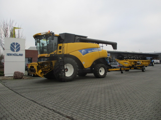 New Holland CR 9060 Elevation - Θεριζοαλωνιστική μηχανή: φωτογραφία 3 New Holland CR 9060 Elevation - Θεριζοαλωνιστική μηχανή: φωτογραφία 3