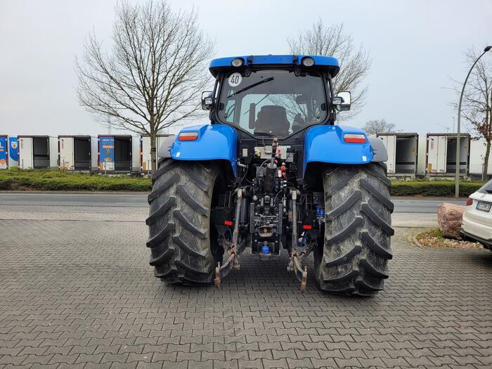 New Holland T 7.250 - Τρακτέρ: φωτογραφία 2 New Holland T 7.250 - Τρακτέρ: φωτογραφία 2