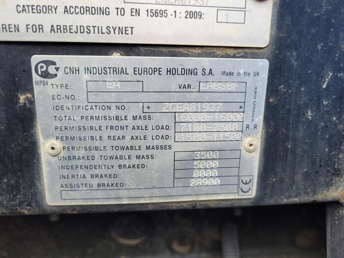 New Holland T 7.290 - Τρακτέρ: φωτογραφία 4 New Holland T 7.290 - Τρακτέρ: φωτογραφία 4