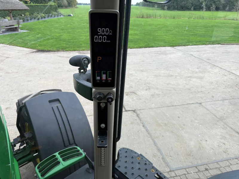 John Deere 7230R AP Trekker R serie 7230 - Τρακτέρ: φωτογραφία 4 John Deere 7230R AP Trekker R serie 7230 - Τρακτέρ: φωτογραφία 4