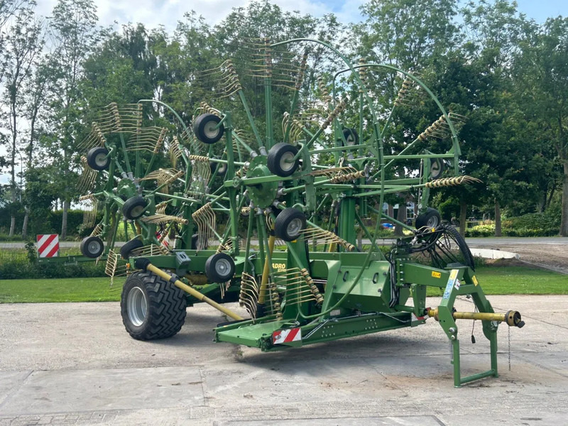 Krone Krone swadro 1400 Plus Zwadhark 4 rotor hark - Χορτοσυλλέκτης: φωτογραφία 2 Krone Krone swadro 1400 Plus Zwadhark 4 rotor hark - Χορτοσυλλέκτης: φωτογραφία 2