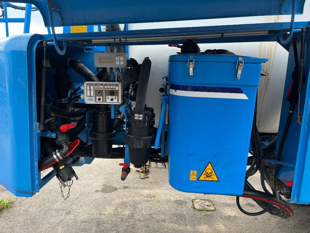 Agrio Mamut 6000 - Μπεκ λυμάτων: φωτογραφία 5 Agrio Mamut 6000 - Μπεκ λυμάτων: φωτογραφία 5