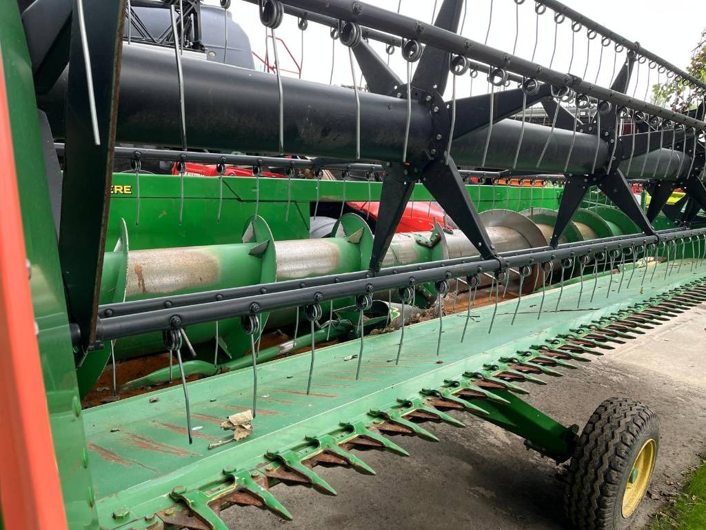 Θεριζοαλωνιστική μηχανή John Deere W 440: φωτογραφία 18 Θεριζοαλωνιστική μηχανή John Deere W 440: φωτογραφία 18